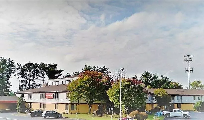 ホテル University Inn Of Stevens Point