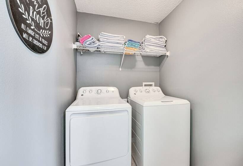 ~ 5 Mi To Disney World: Kissimmee Resort Home