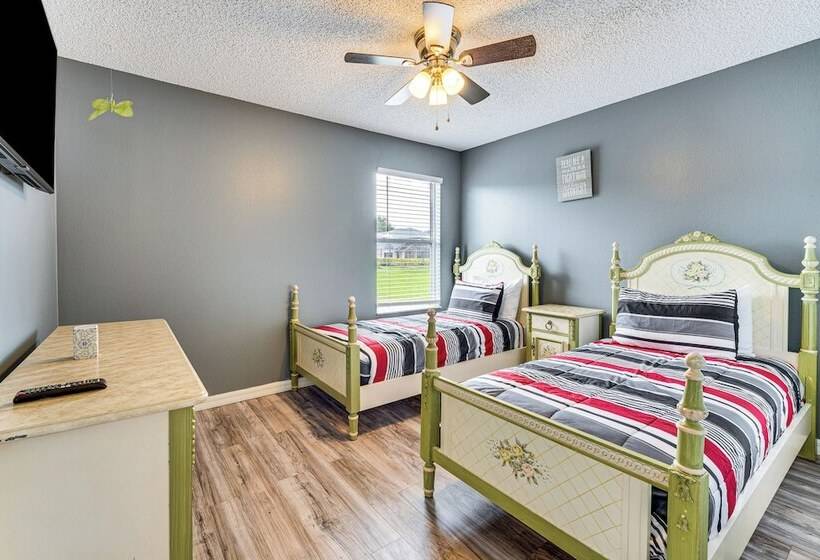 ~ 5 Mi To Disney World: Kissimmee Resort Home