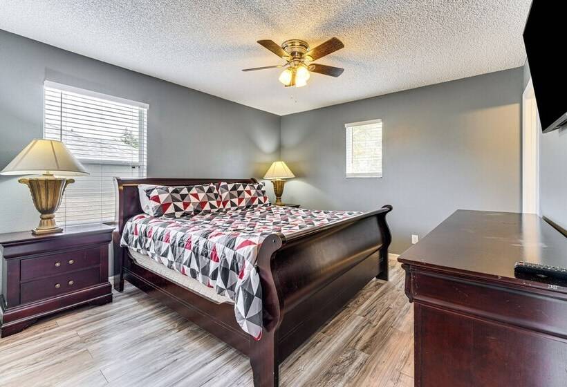 ~ 5 Mi To Disney World: Kissimmee Resort Home