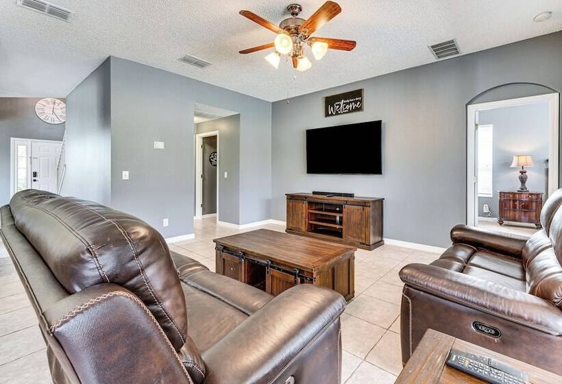 ~ 5 Mi To Disney World: Kissimmee Resort Home