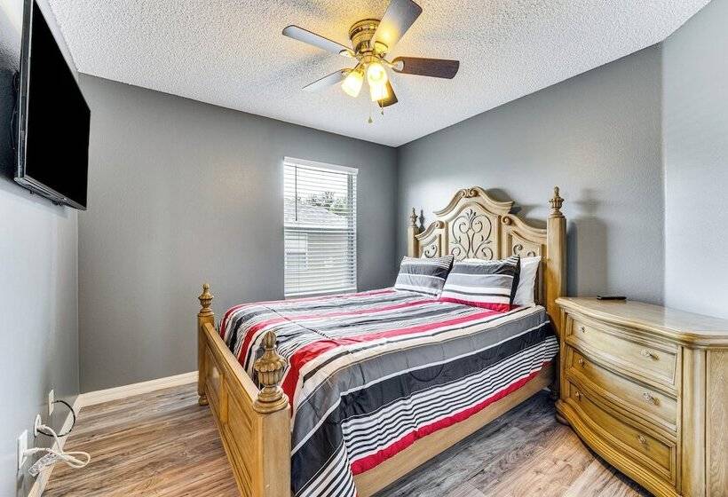 ~ 5 Mi To Disney World: Kissimmee Resort Home