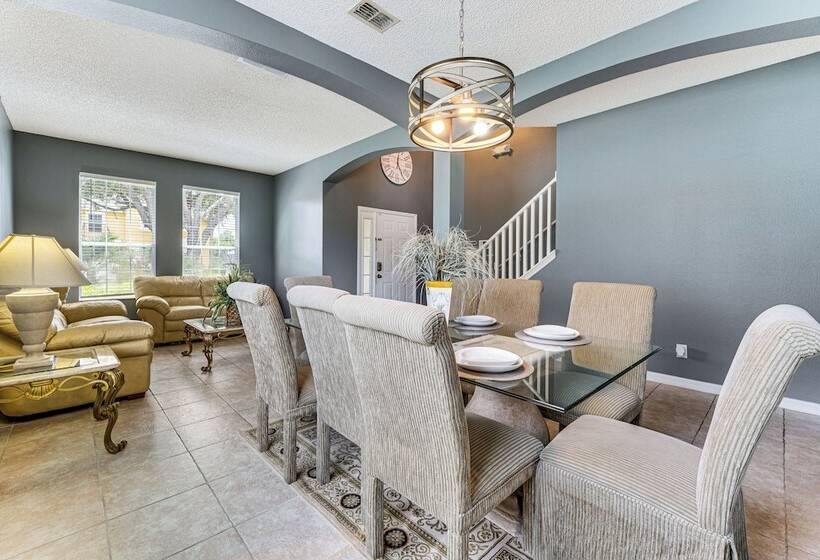 ~ 5 Mi To Disney World: Kissimmee Resort Home