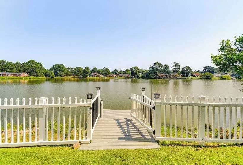 Luxe Lakefront Portsmouth Home: Fish, Swim & Play!