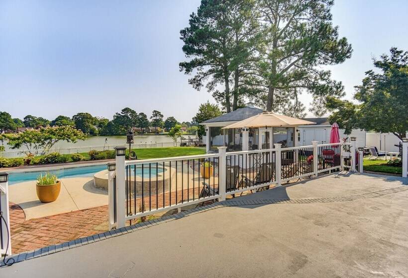 Luxe Lakefront Portsmouth Home: Fish, Swim & Play!