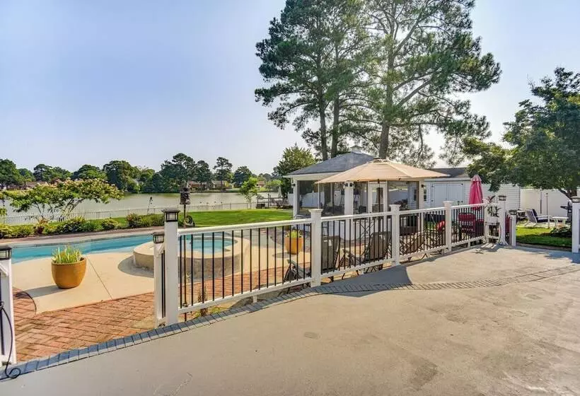 Luxe Lakefront Portsmouth Home: Fish, Swim & Play!