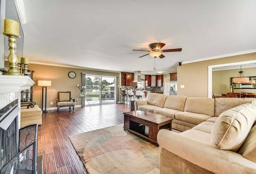 Luxe Lakefront Portsmouth Home: Fish, Swim & Play!