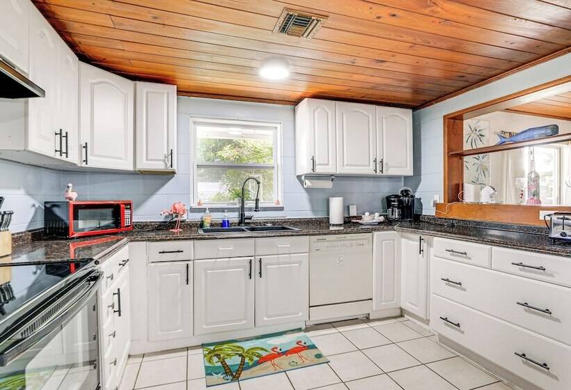 Manasota Key Home W/ Private Beach Access