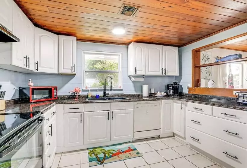 Manasota Key Home W/ Private Beach Access