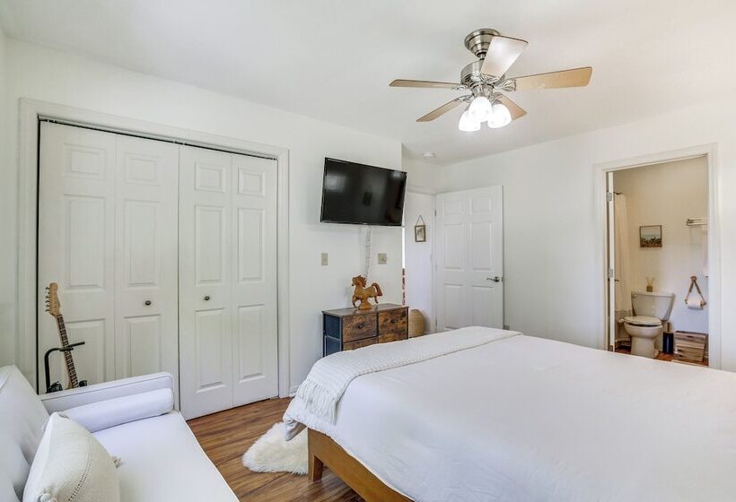 4 Mi To Lake Gregory: Crestline Cabin