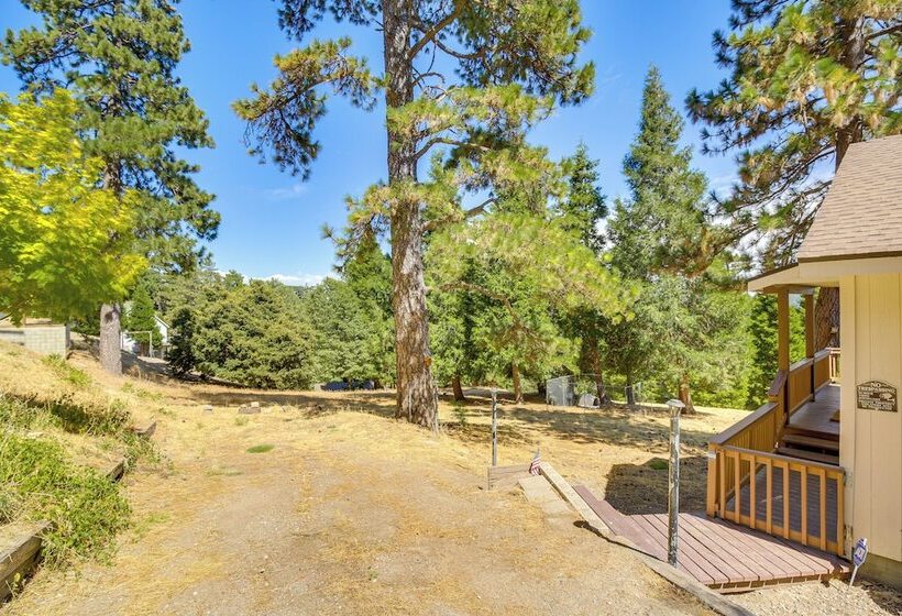 4 Mi To Lake Gregory: Crestline Cabin