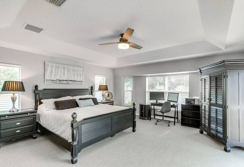 Port Charlotte Home: Heated Pool, Screened Lanai!