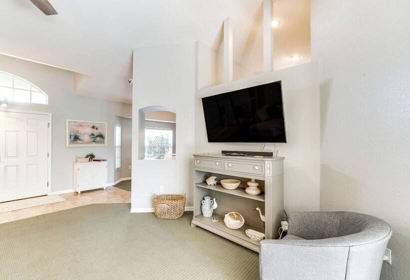 Port Charlotte Home: Heated Pool, Screened Lanai!