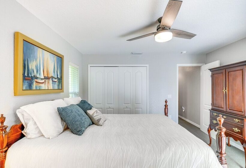 Port Charlotte Home: Heated Pool, Screened Lanai!