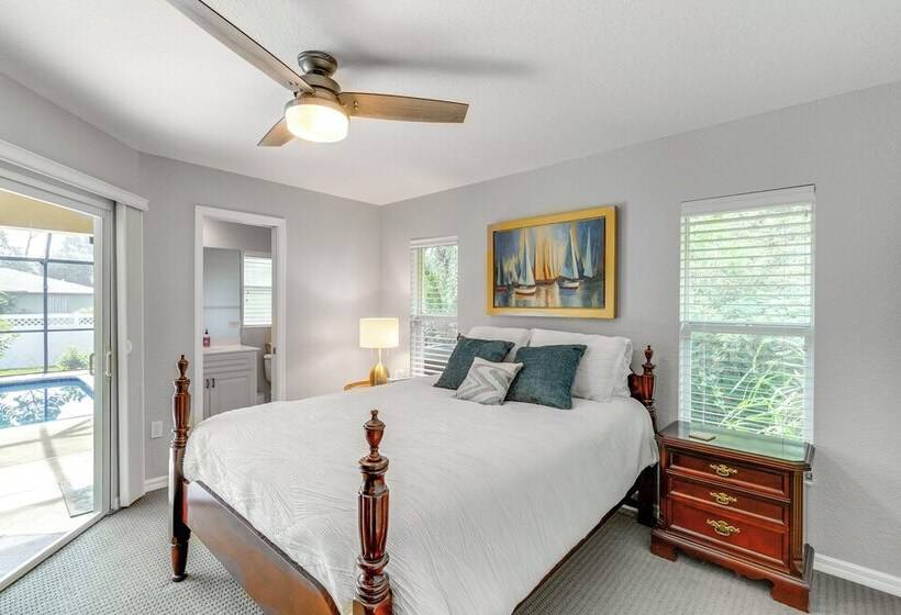 Port Charlotte Home: Heated Pool, Screened Lanai!