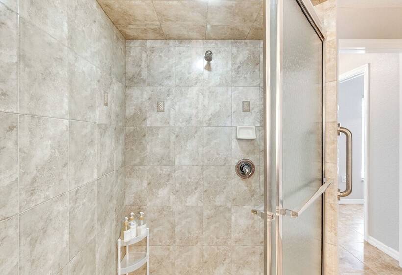 Port Charlotte Home: Heated Pool, Screened Lanai!