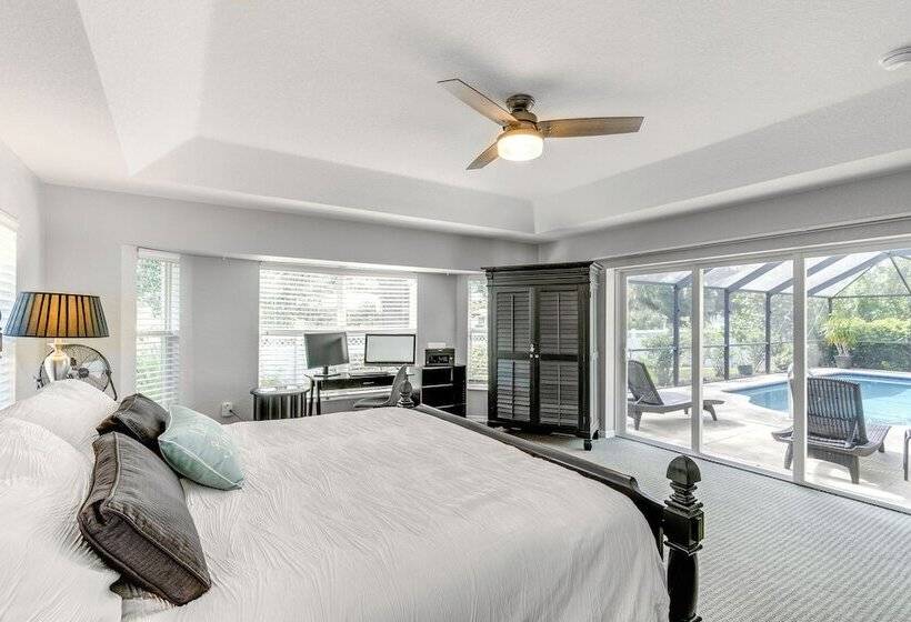 Port Charlotte Home: Heated Pool, Screened Lanai!