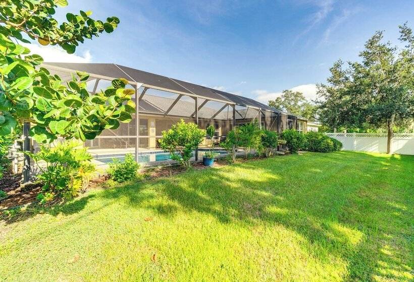 Port Charlotte Home: Heated Pool, Screened Lanai!