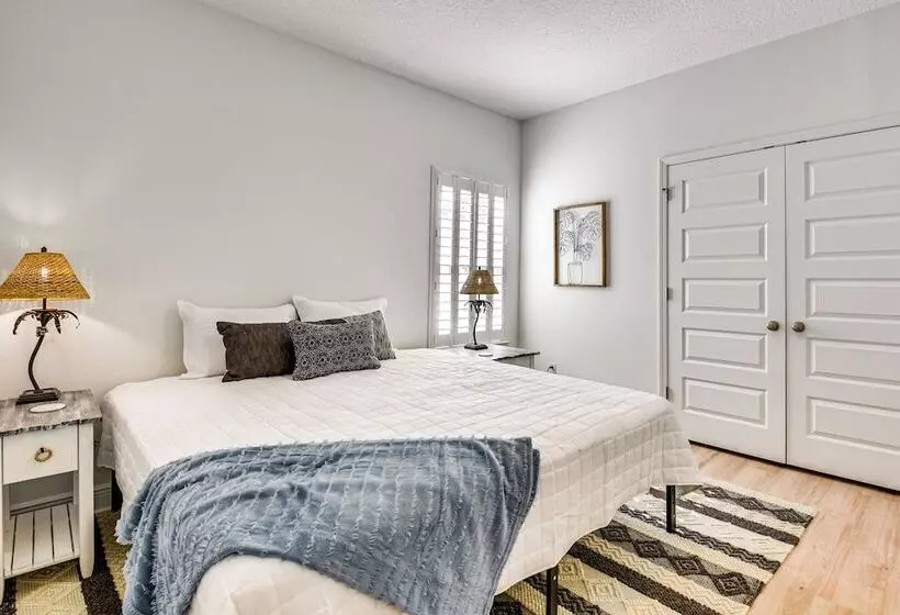 Santa Rosa Beach Home W/ Community Pool!