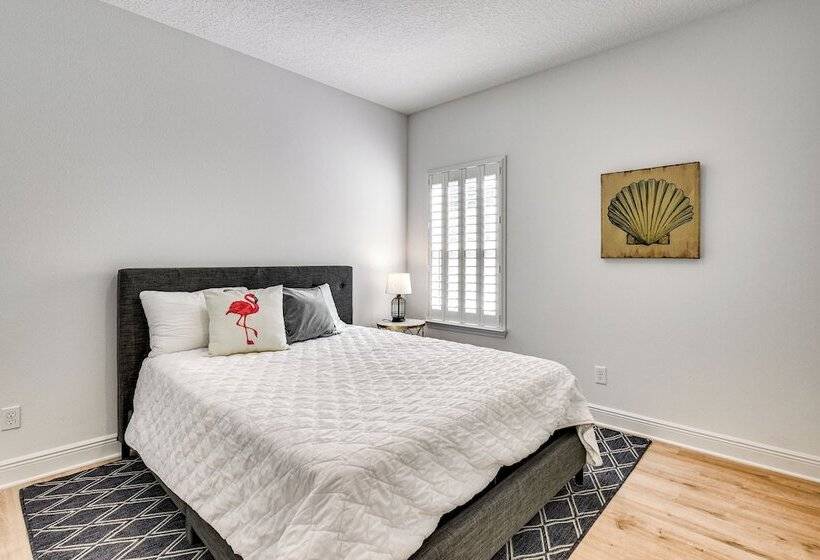 Santa Rosa Beach Home W/ Community Pool!