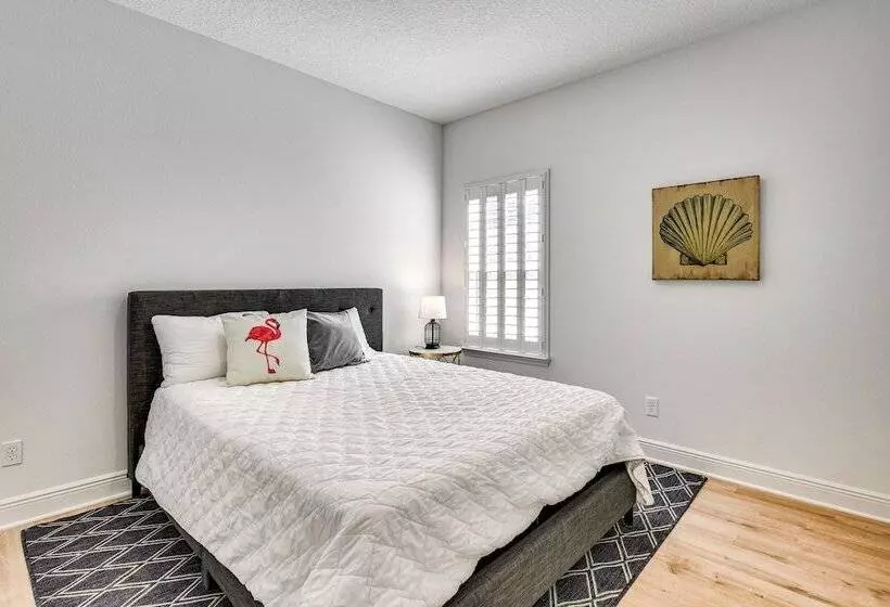 Santa Rosa Beach Home W/ Community Pool!