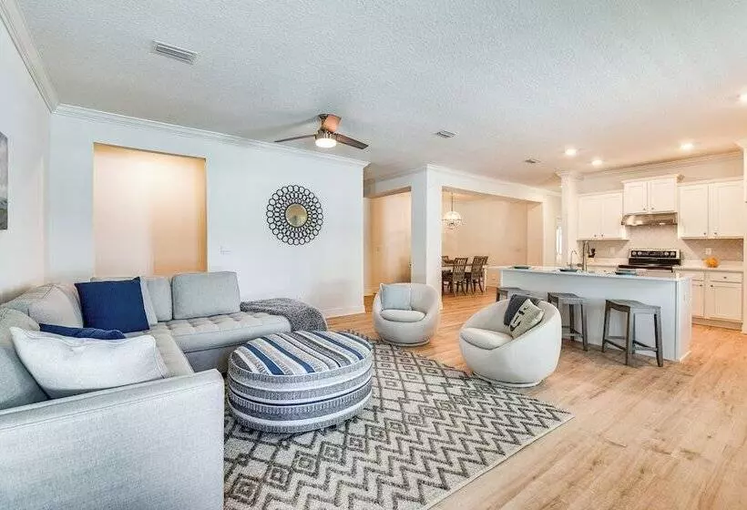 Santa Rosa Beach Home W/ Community Pool!