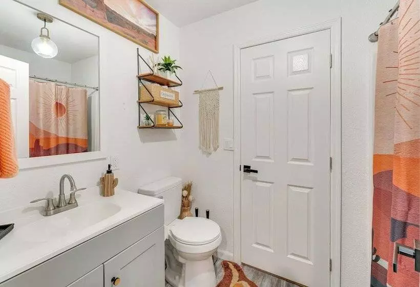 5 Mi To Airport: Bullhead City Villa W/ Mtn Views