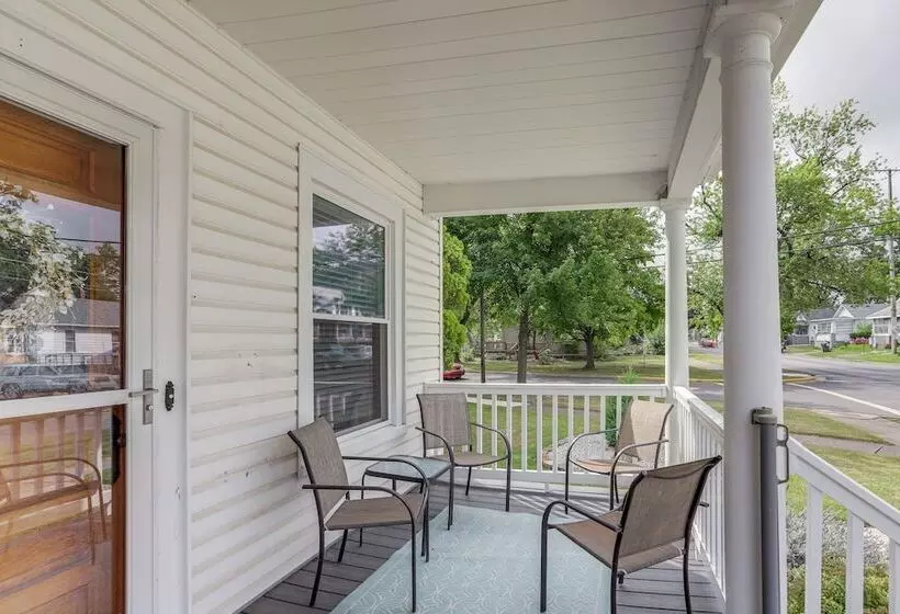 3 Mi To Cedar Point: Sunny Sandusky Home W/ Yard