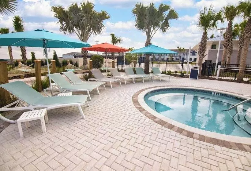 A Touch Of Blue At Windsor Island Resort