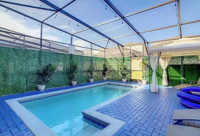 A Touch Of Blue At Windsor Island Resort