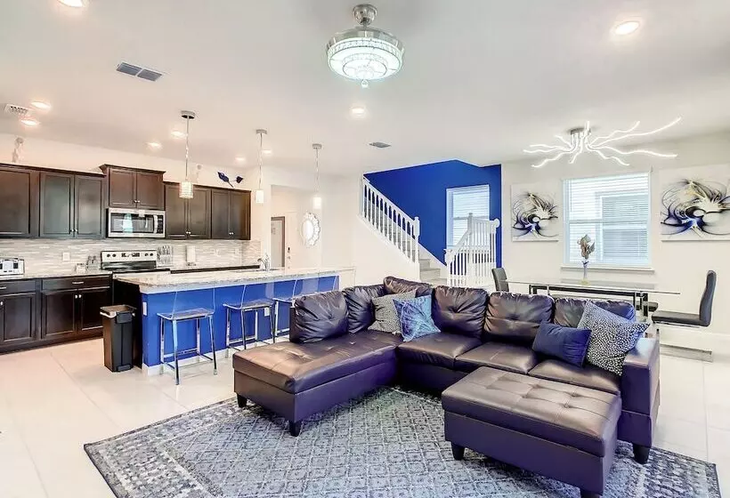 A Touch Of Blue At Windsor Island Resort