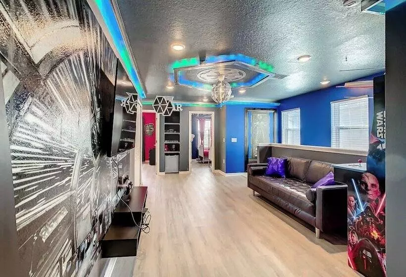 A Touch Of Blue At Windsor Island Resort