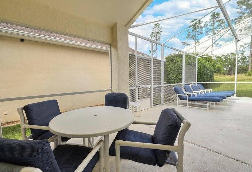 Backyard Fun At Highlands Reserve