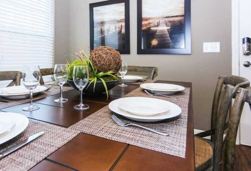 Beautiful Townhouse Next To Disney Parks 24