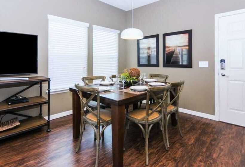 Beautiful Townhouse Next To Disney Parks 24