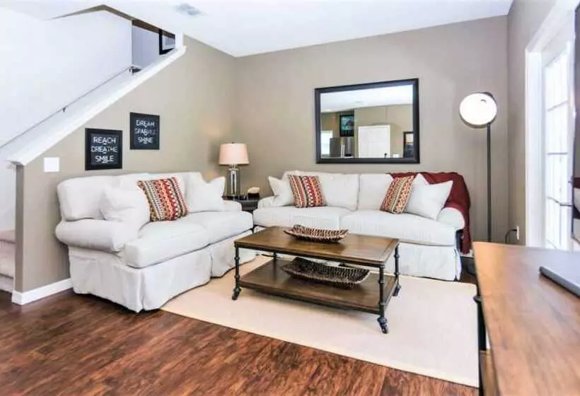 Beautiful Townhouse Next To Disney Parks 24