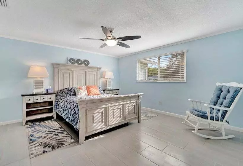 Aamiaismajoitus (B&B) Family Retreats 5 Minutes To The Beach