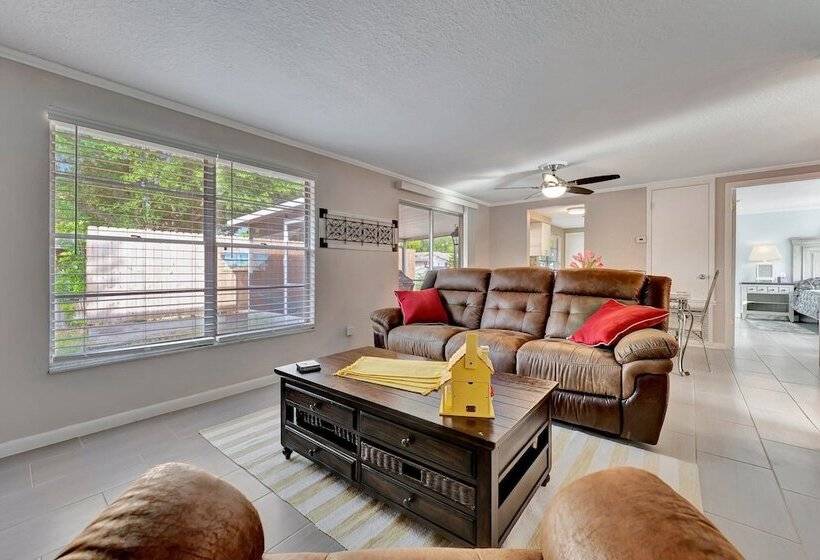 ベッドアンドブレックファースト Family Retreats 5 Minutes To The Beach