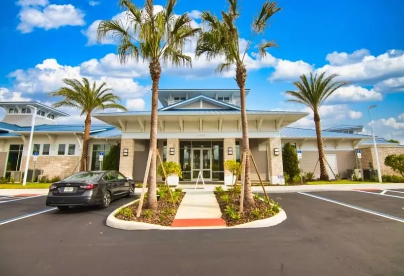 Best Windsor Island House