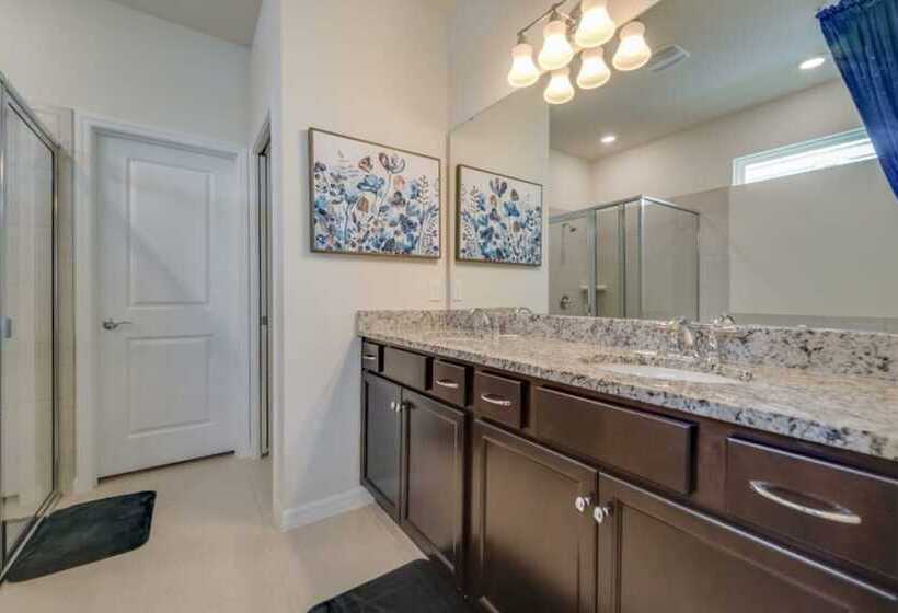 Best Windsor Island House