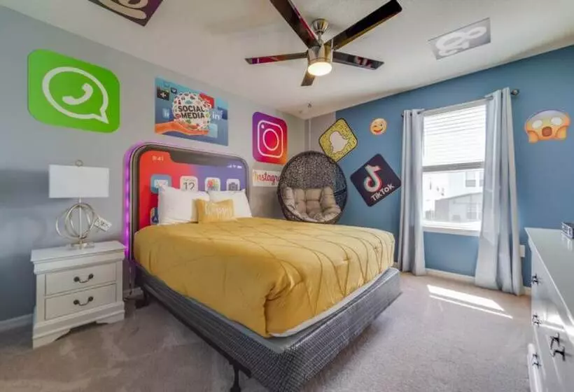 Best Windsor Island House