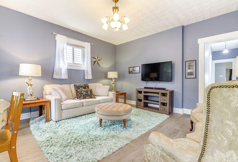 Dog Friendly Dayton Home: 1 Mi To Downtown!