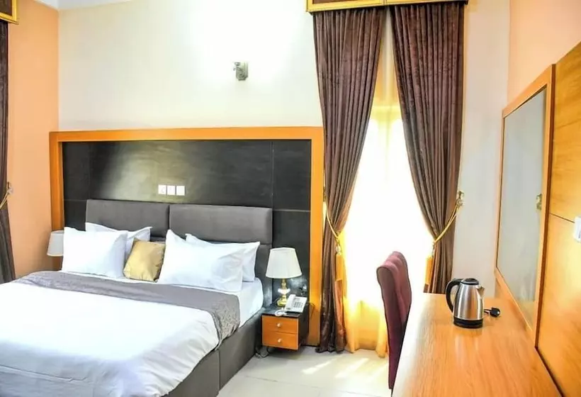 G-throne Hotel And Suites