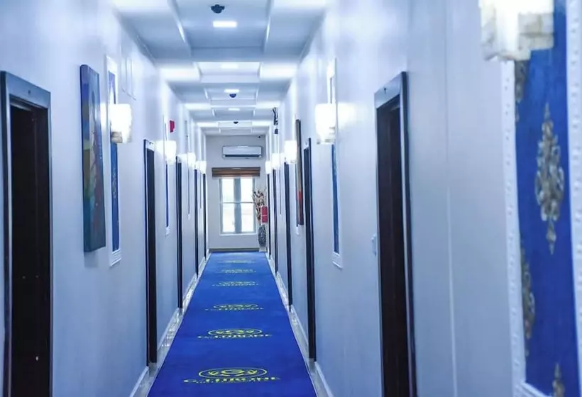 G-throne Hotel And Suites