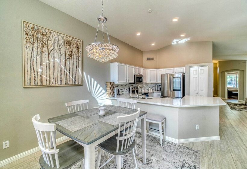 Gilbert Home Near Dtwn: Fire Pits, Grill & More!