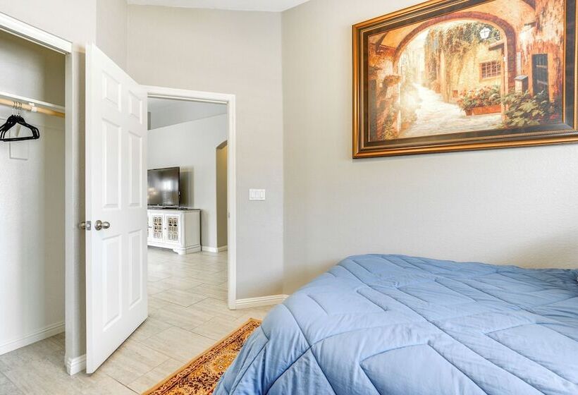 Gilbert Home Near Dtwn: Fire Pits, Grill & More!