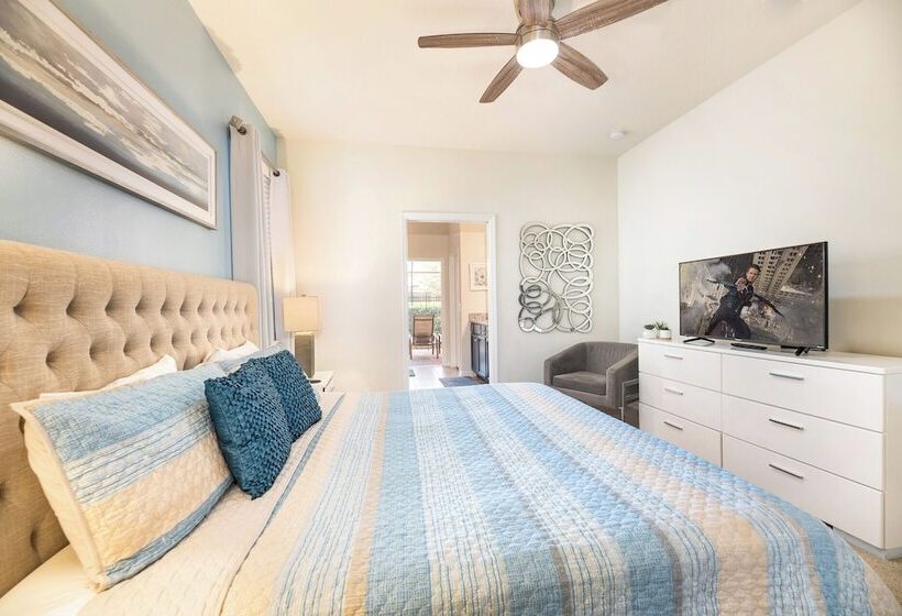 Happy Place At Windsor At Westside