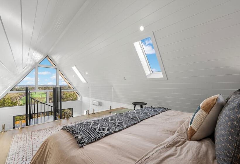 Otel Bia Treehouse Fredericksburg