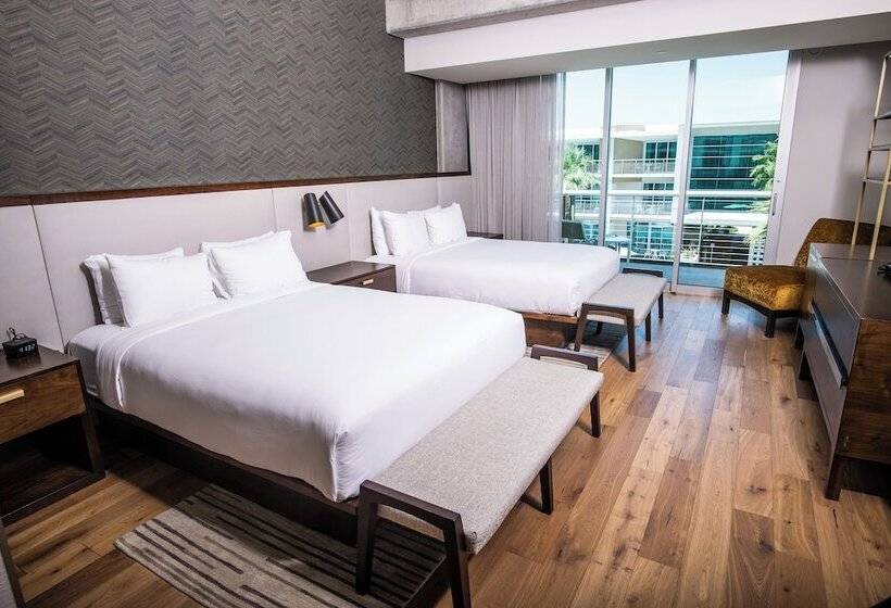 Hotel Residences At Mountain Shadows