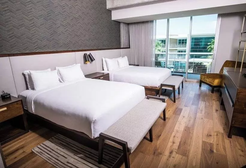 ホテル Residences At Mountain Shadows